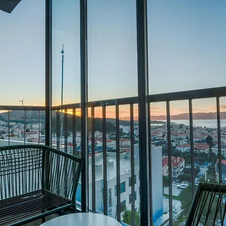 Comfy Flat 5 Min To Marina דירה