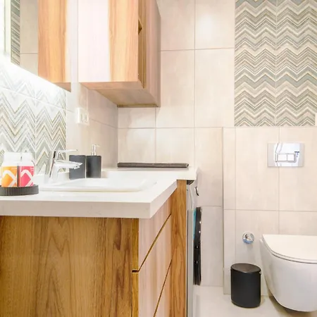 Comfy Flat 5 Min To Marina *