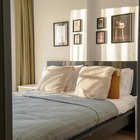 דירה Comfy Flat 5 Min To Marina